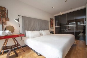 3 habitaciones, tabla de planchar con plancha y wifi gratis 