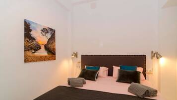 2 slaapkamers, een strijkplank/strijkijzer, wifi, beddengoed