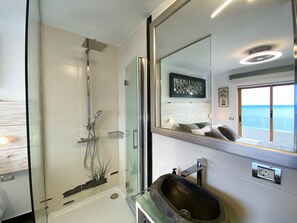 Shower, hair dryer, towels, soap - New, The Best Views, parking, Wifi, LEGALIZED N ° A-38-4-0001731. (Tacoronte)