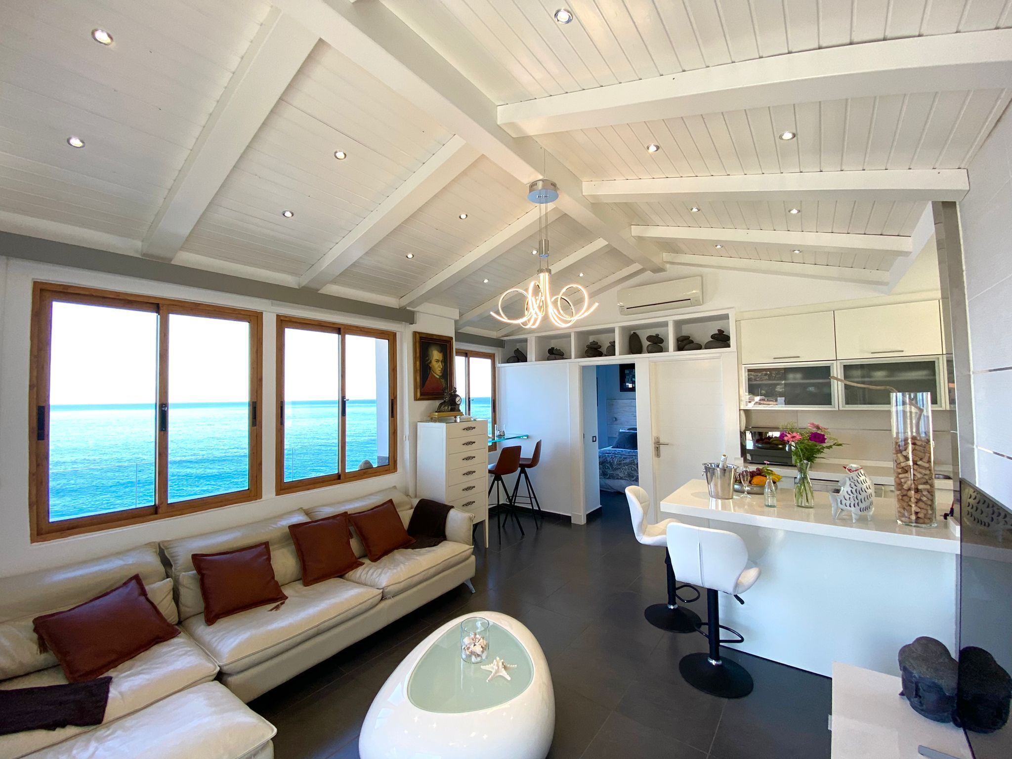 智能電視、書籍、音響