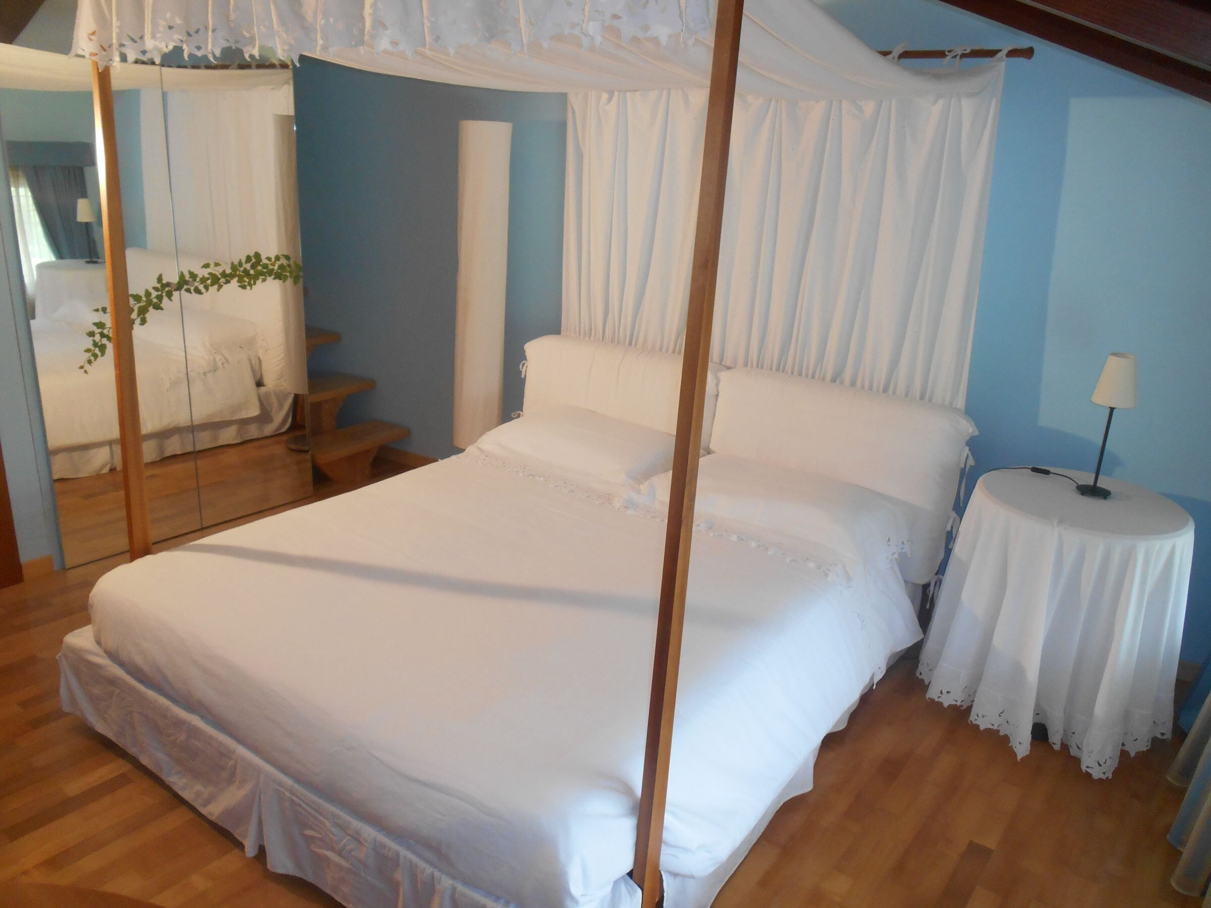 Luxury apartment in an old historic farmhouse on the top of a hill