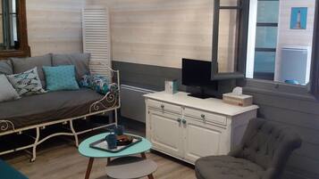 Télévision, livres, chaßne hi-fi