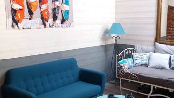 Télévision, livres, chaßne hi-fi