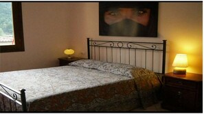 4 chambres, fer et planche Ă repasser, Wi-Fi gratuit, draps fournis