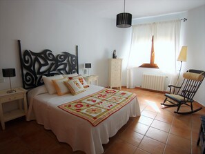 3 bedrooms, iron/ironing board, free WiFi, bed sheets - House / Villa - MORAIRA (Moraira)