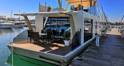 Home Aboard - Floating House comfort, experience and luxury.