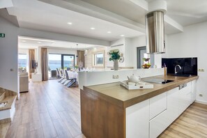 Fridge, microwave, oven, stovetop - LUXURY VILLA PARADISE 120m from sandy beach, heated pool, billiard, max 12 pax (Duce)
