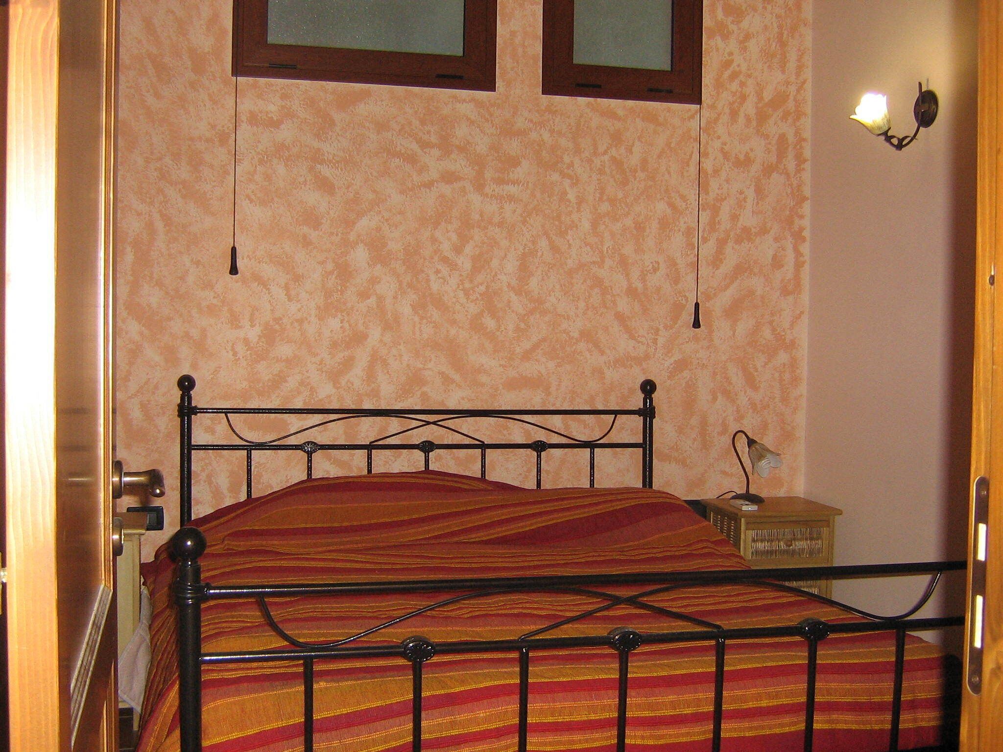 HOUSE WITH ENGLISH MEADOW