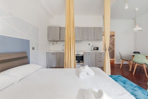 1 bedroom, iron/ironing board, WiFi, bed sheets