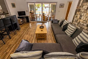 テレビ、DVD プレーヤー、書庫、ビデオライブラリ