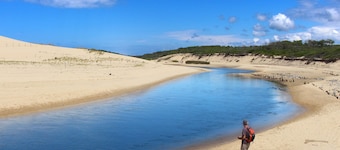 Maison,Villa , terrasse couverte et jardin privé,  proche  des plages .