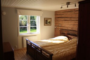4 bedrooms, free WiFi