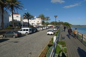 Property grounds - Modern 2 bedroom Duplex apartment next to Cabanas de Tavira Beach Free Wi-Fi (Tavira)