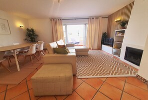 TV, fireplace, video games, DVD player - Modern 2 bedroom Duplex apartment next to Cabanas de Tavira Beach Free Wi-Fi (Tavira)