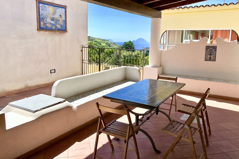 VILLA EOLIA Wind's house