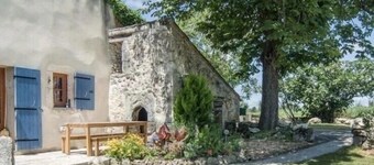 Freistehendes Ländliche Scheune Rückzug in offene Ackerland -mit eigenem Pool eingestellt