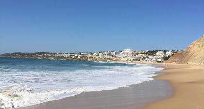 3/4 bed Villa in heart of village, spectacular sea views, air-con & wifi