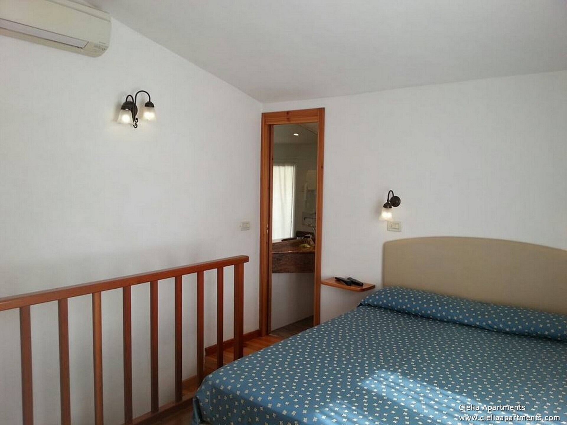 Studio 100 meters from the beach  CITR 011012 CAV 0069