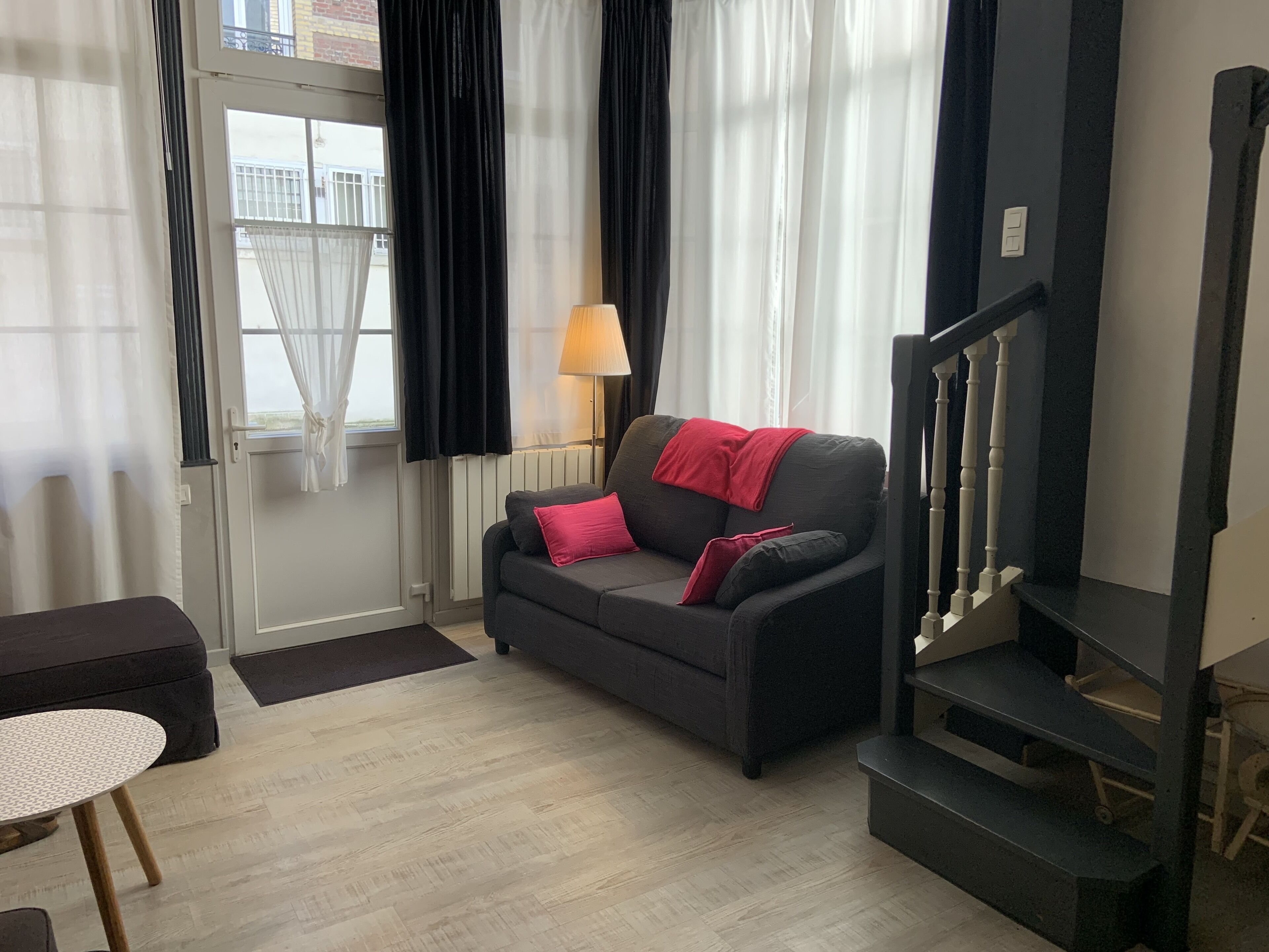 Charming hyper center duplex 