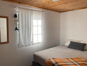 2 bedrooms, Internet, bed sheets