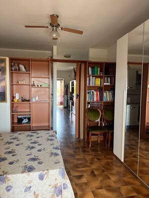 1 bedroom, iron/ironing board, bed sheets, wheelchair access