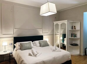 2 bedrooms, iron/ironing board, travel crib, free WiFi