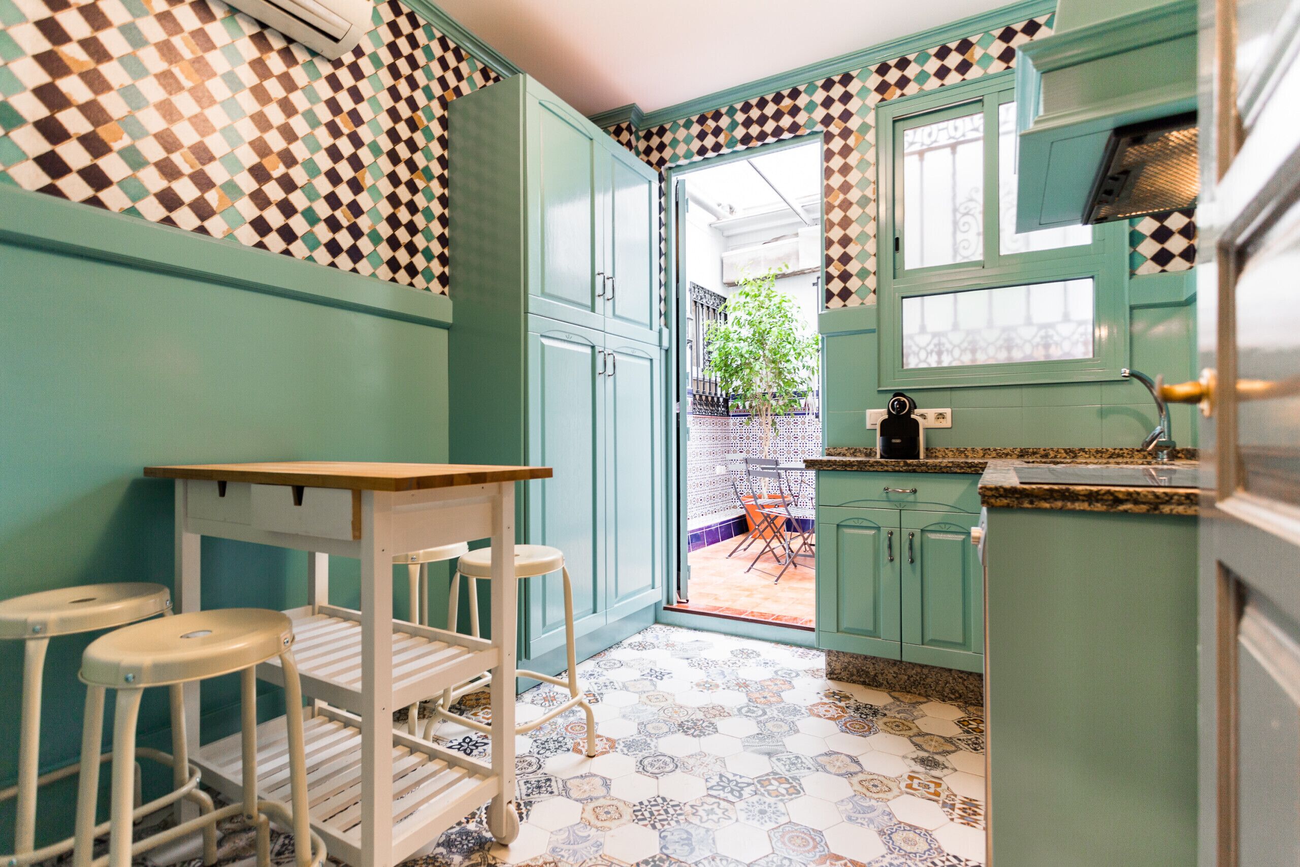 Køleskab, mikrobølgeovn, ovn, opvaskemaskine