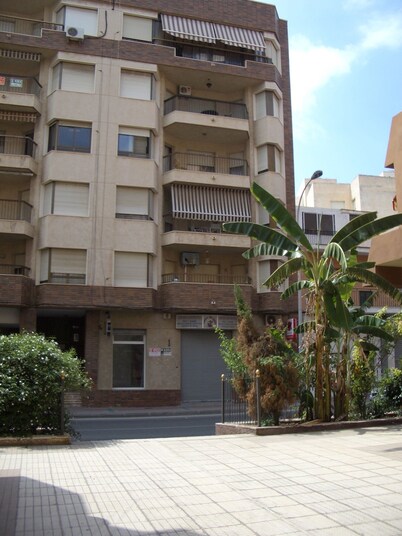 Apartment privileged location 50 mt from the beach with 4 bedrooms and garage.