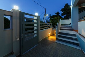 Property grounds - Friends & Family House near the beach with two swimming pools (one for children) (Petalidi)