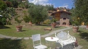 Property grounds - holiday House "Poggio della Civetta" (San Gennaro)