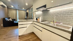 Fridge, microwave, stovetop, electric kettle