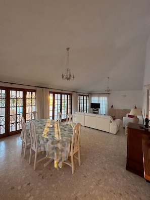 Interior - House / Villa with private pool (San Miguel de Abona)