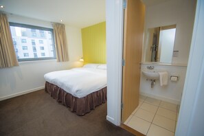 2 Schlafzimmer, Bügeleisen/Bügelbrett, Reisekinderbett, kostenloses WLAN