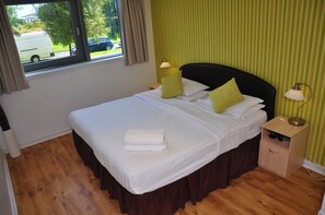 2 bedrooms, iron/ironing board, travel crib, free WiFi