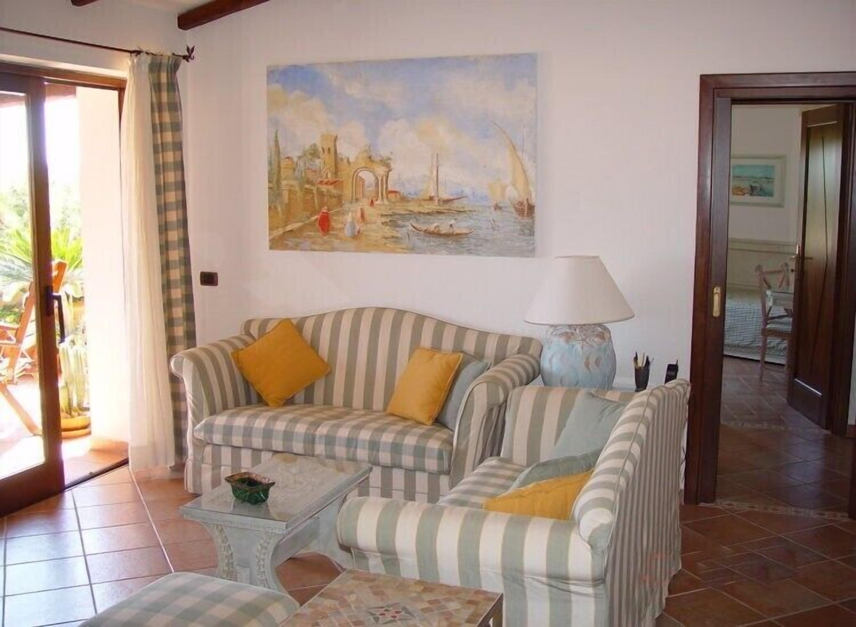 APPARTAMENTO CON TERRAZZO