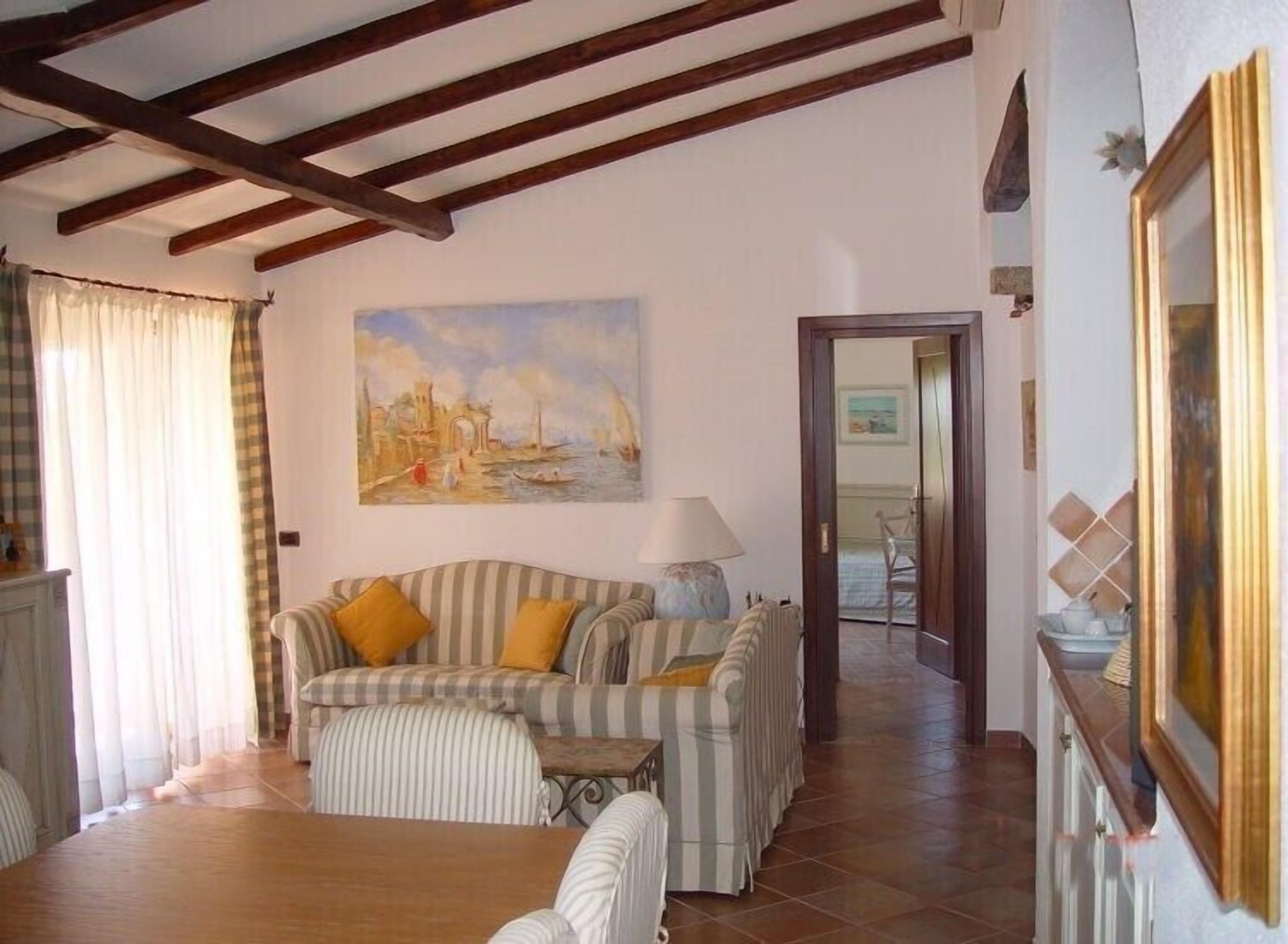 APPARTAMENTO CON TERRAZZO