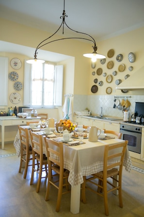Dining - Villa with unique view of Siena with private pool (Ascarello)