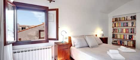 1 quarto, roupa de cama