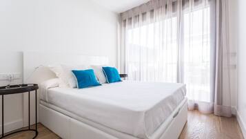 2 slaapkamers, een strijkplank/strijkijzer, gratis wifi, beddengoed