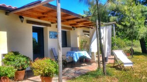 Outdoor dining - Apartment for 2 people in one place (A4) (Berzocana)