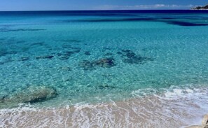 Beach - AIR-CONDITIONED VILLA WITH HEATED POOL AND HOT TUB (Aléria)