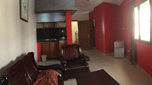 Comfort Double Room | Terrace/patio - Hôtel La Citronnelle (Dakar)