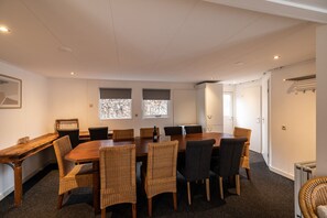 Dining - Vacation bungalow 20 in wooded area (12 people) (Den Ham)