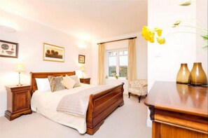 3 camere, ferro/asse da stiro, culla da viaggio, Wi-Fi gratuito