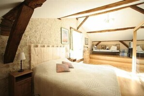 12 bedrooms, in-room safe, iron/ironing board, free WiFi