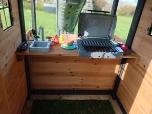 Interior - Lovely limestone cottage in the heart of the Peak District. (Aldwark)