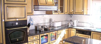 Villa with private pool, free WIFI and countryside views