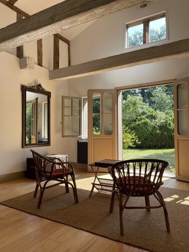 Large **** family house in the middle of a huge centennial park near ocean and golf course
