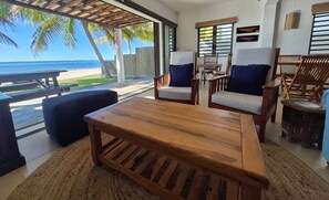 Interior - Pointe D Esny: House / Villa - Pointe d''Esny (Pointe d'Esny)