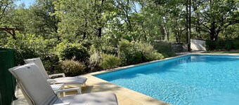 Charming cottage in serene woodland setting, aircon, wifi